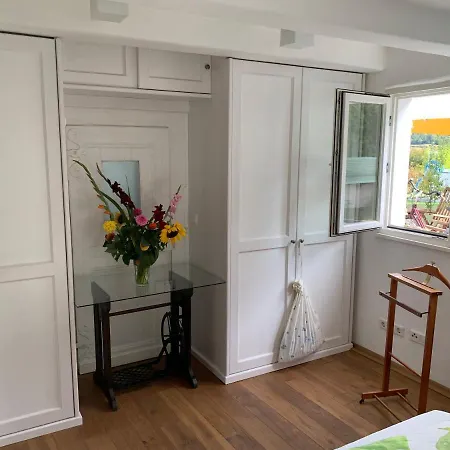 Buxhaus Bed & Breakfast 4*